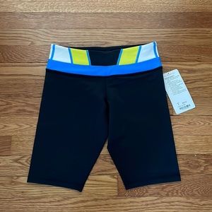 NWT Lululemon Groove Short T size 6